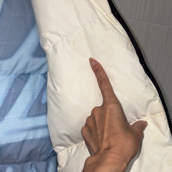 NAUTICA Thick Puffer/Ski Jacket in Pale Blue & Cream. Reversible. - Picture 11 of 14